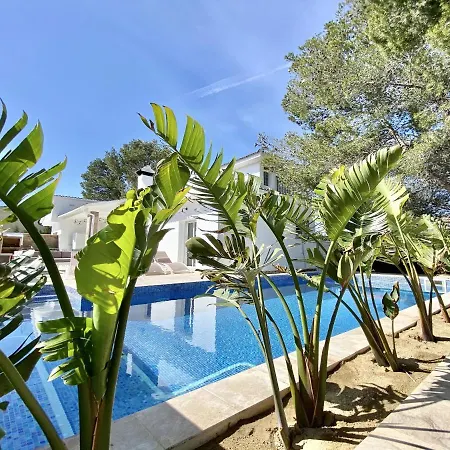 Bouganvilla Luxury With Air-con, & Private Swimming Pool Ideal For Families Villa L'Ametlla de Mar