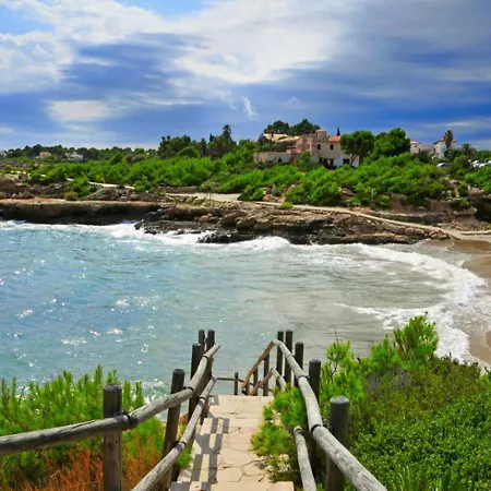 Bouganvilla Luxury With Air-con, & Private Swimming Pool Ideal For Families Villa