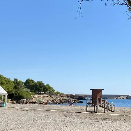 Bouganvilla Luxury With Air-con, & Private Swimming Pool Ideal For Families