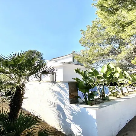 Villa Bouganvilla Luxury With Air-con, & Private Swimming Pool Ideal For Families *