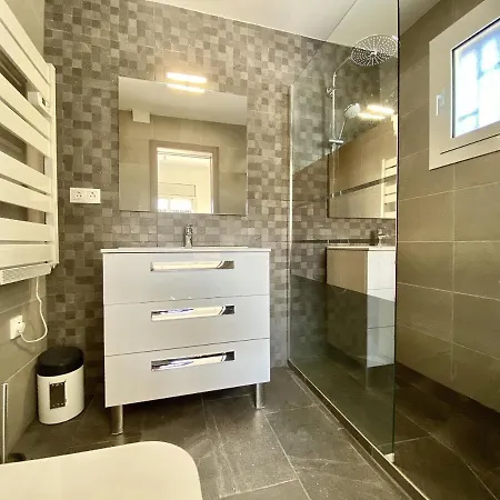 Bouganvilla Luxury With Air-con, & Private Swimming Pool Ideal For Families L'Ametlla de Mar