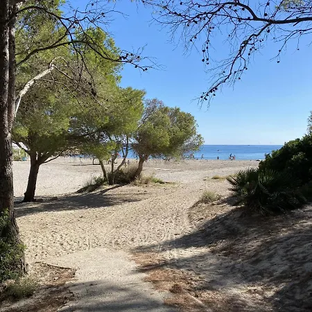 Bouganvilla Luxury With Air-con, & Private Swimming Pool Ideal For Families Villa